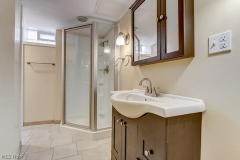 1770 E 232nd St, Euclid, OH 44117 photo 8