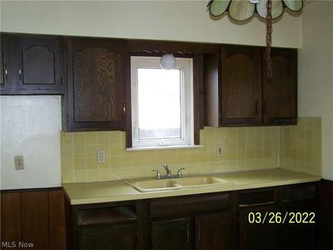 2714 Brookview Blvd, Parma, OH 44134 photo 7
