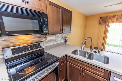 1448 Loop Rd, Kent, OH 44240 photo 16