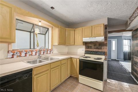 1202 West Ave, Elyria, OH 44035 photo 17