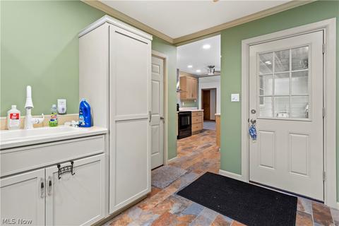 9666 E River Rd, Elyria, OH 44035 photo 6