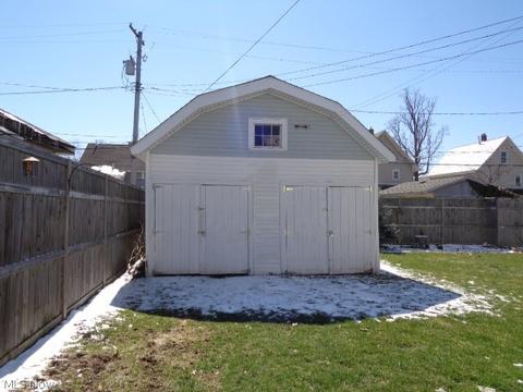 1812 E 46th St, Ashtabula, OH 44004 photo 9