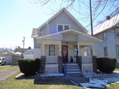 1812 E 46th St, Ashtabula, OH 44004 photo 2