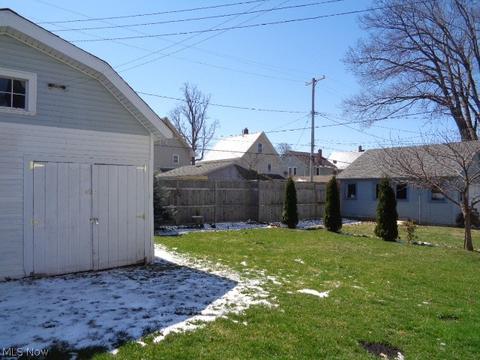 1812 E 46th St, Ashtabula, OH 44004 photo 10
