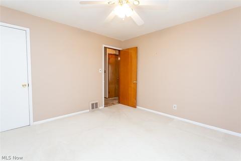 832 E 218th St, Euclid, OH 44119 photo 17
