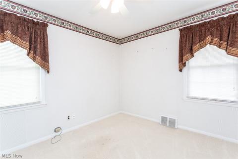 832 E 218th St, Euclid, OH 44119 photo 18