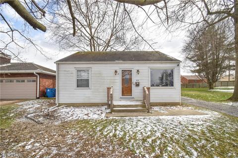 630 Como St, Struthers, OH 44471 photo 3