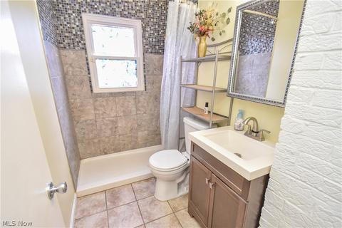630 Como St, Struthers, OH 44471 photo 16