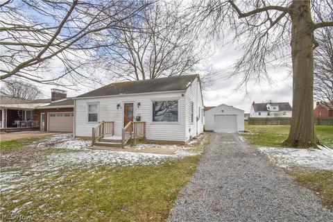 630 Como St, Struthers, OH 44471 photo 1