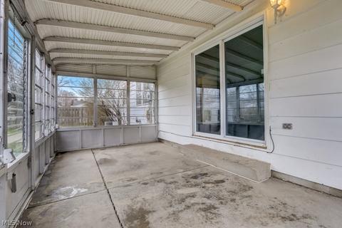 312 University Ave, Elyria, OH 44035 photo 20