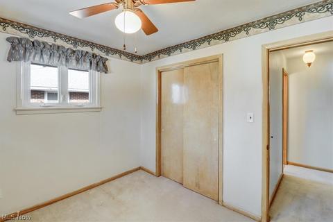 9060 Tracy Trl, Parma, OH 44130 photo 22