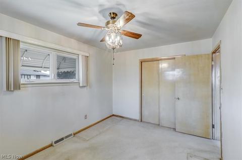 9060 Tracy Trl, Parma, OH 44130 photo 17