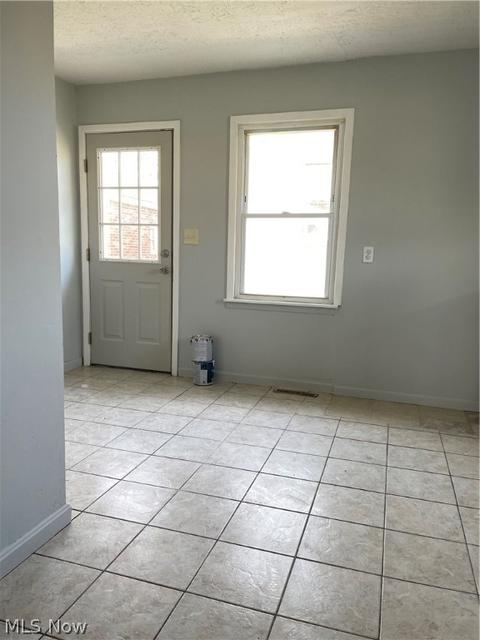 7611 W River Rd S, Elyria, OH 44035 photo 5