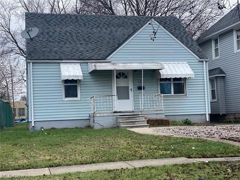 325 15th St, Elyria, OH 44035 photo 1