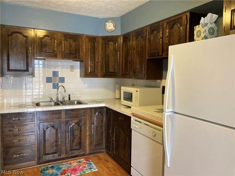 288 Portage Path, Willard, OH 44890 photo 25