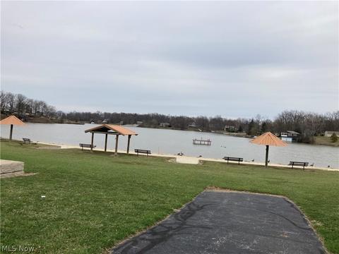 288 Portage Path, Willard, OH 44890 photo 5