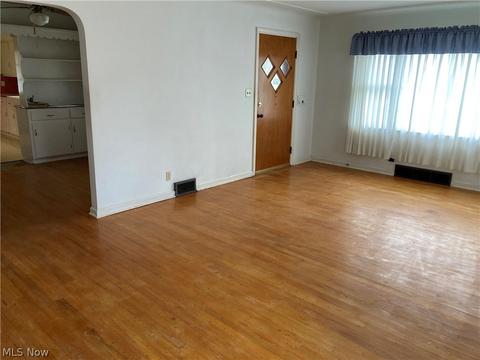 214 E Main St, Canfield, OH 44406 photo 11