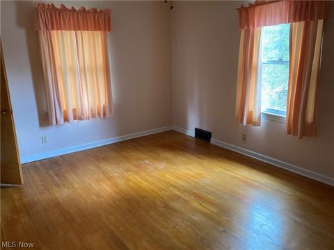214 E Main St, Canfield, OH 44406 photo 12