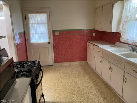 214 E Main St, Canfield, OH 44406 photo 5