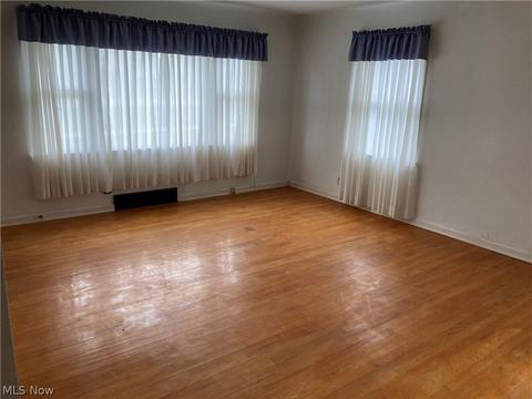 214 E Main St, Canfield, OH 44406 photo 9
