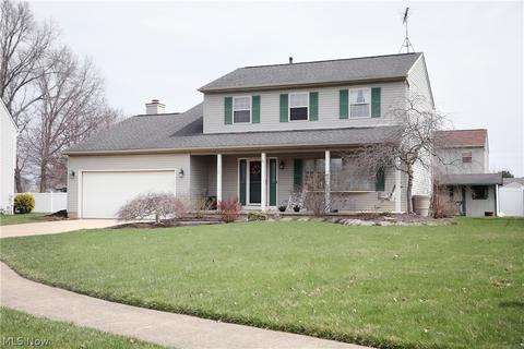 158 Findlay Ct, Elyria, OH 44035 photo 2