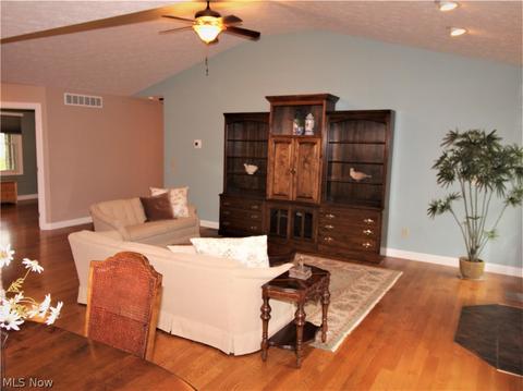 39900 Hope Ct, Elyria, OH 44035 photo 10