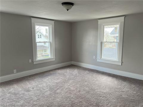 483 4th St, Struthers, OH 44471 photo 21