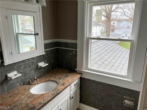 483 4th St, Struthers, OH 44471 photo 20