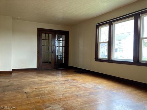 400 Rexford St, Akron, OH 44314 photo 8
