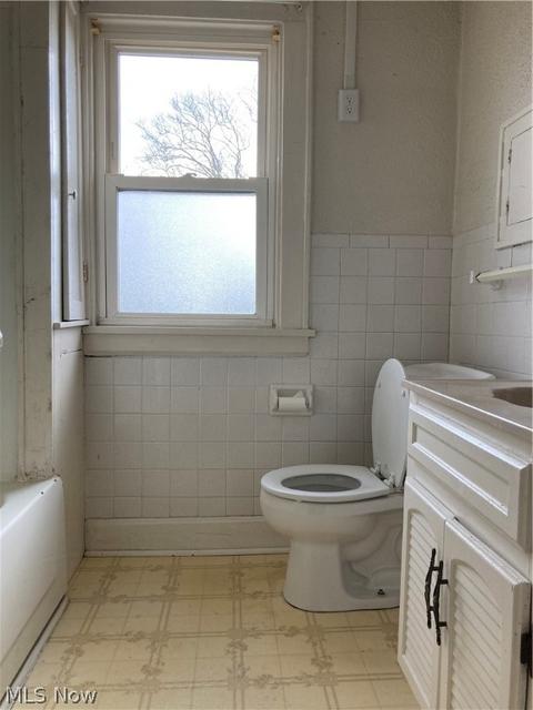 400 Rexford St, Akron, OH 44314 photo 22
