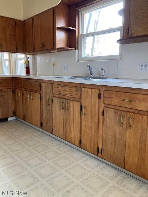 400 Rexford St, Akron, OH 44314 photo 11