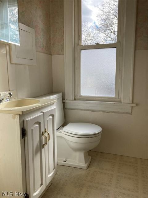 400 Rexford St, Akron, OH 44314 photo 14