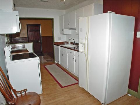 15 Cherry Ln, Wheeling, WV 26003 photo 8