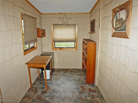 15 Cherry Ln, Wheeling, WV 26003 photo 6