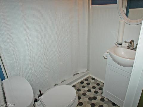 15 Cherry Ln, Wheeling, WV 26003 photo 10