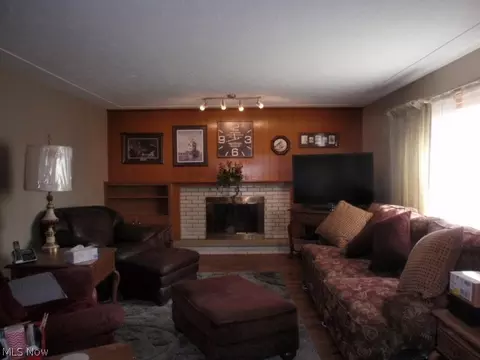 206 Whitman Blvd, Elyria, OH 44035 photo 5