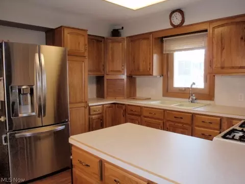 206 Whitman Blvd, Elyria, OH 44035 photo 11