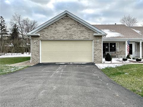 8214 Maramont Dr #A, Boardman, OH 44512 photo 2