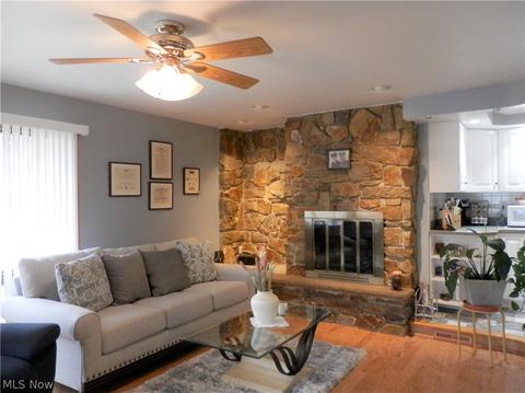 346 E 271st St, Euclid, OH 44132 photo 12