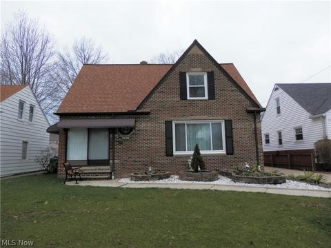 346 E 271st St, Euclid, OH 44132 photo 1