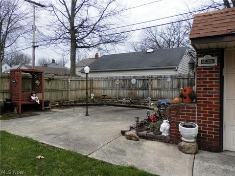 346 E 271st St, Euclid, OH 44132 photo 27