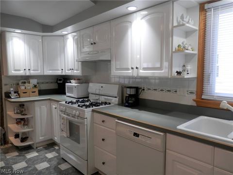 346 E 271st St, Euclid, OH 44132 photo 7
