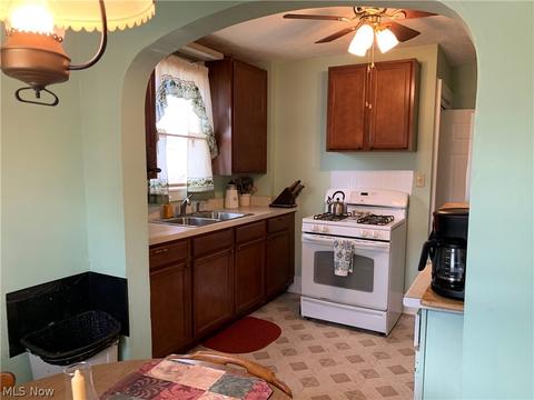 2142 3rd St SE, Canton, OH 44707 photo 8