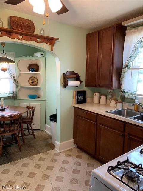 2142 3rd St SE, Canton, OH 44707 photo 9