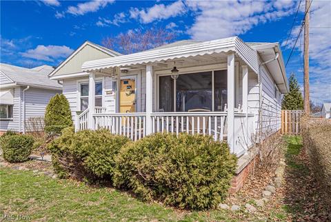 32007 Glenhurst Rd, Willowick, OH 44095 photo 2