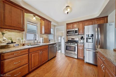 32007 Glenhurst Rd, Willowick, OH 44095 photo 12