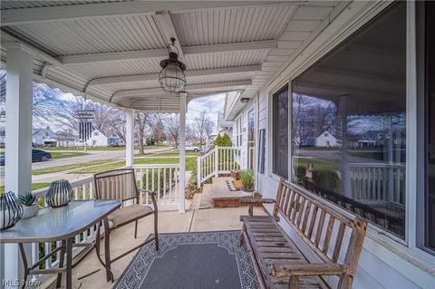 32007 Glenhurst Rd, Willowick, OH 44095 photo 5
