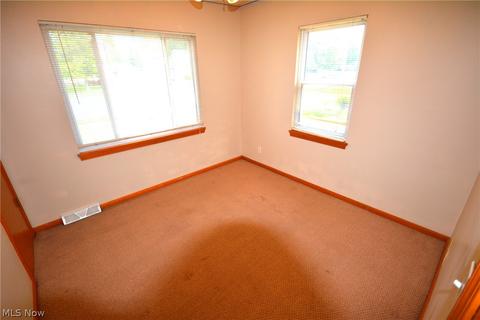 347 Gulf Rd, Elyria, OH 44035 photo 13