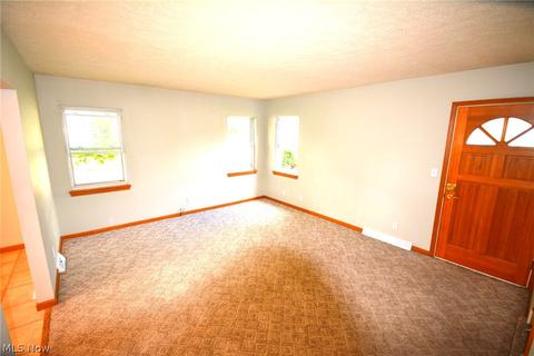 347 Gulf Rd, Elyria, OH 44035 photo 11