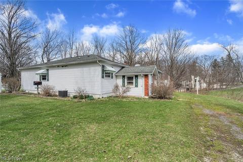 2472 River Rd, Willoughby Hills, OH 44094 photo 6